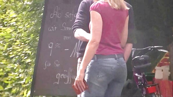 Ruchanie filmiki erotyczne do ogladania za darmo wielkiego kutasa w dupę dwóch dziwek z bankomatu