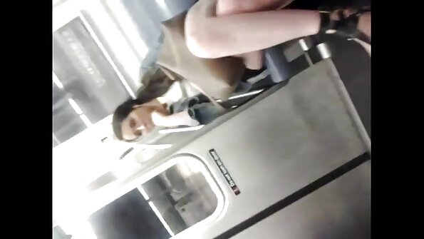 Napalona panna młoda uprawia lesbijski najlepsze filmy porno z nastolatkami seks chwile przed ślubem