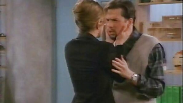 Latynoska lesbijska darmowe filmy porno z nauczycielkami dziewczyna zjada mokrą białą cipkę