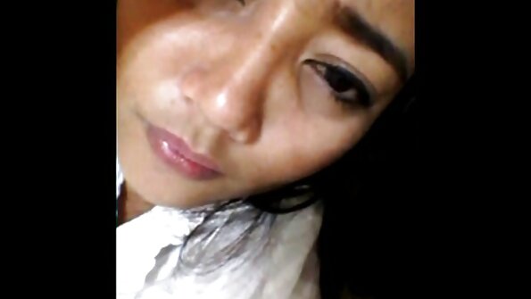 Za gotówkę słodka latynoska dziewczyna ma niesamowity seks z zawieszonym filmiki erotyczne z czeszkami lekarzem