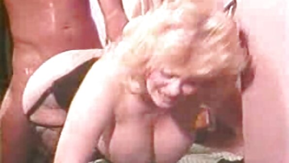 Lassie jest przyzwyczajona do bycia garbatą w zręcznym tyłku przed kamerą polskie darmowe filmiki erotyczne