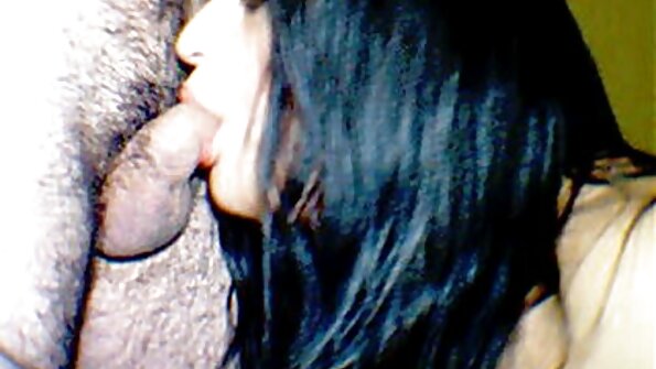 Lecher chce być wiercony, a mężczyźni spotykają się, żeby ją filmiki erotyczne pl garbić