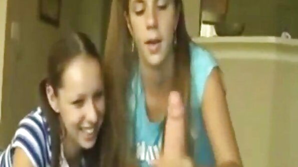 Długowłosa brunetka kocha seks ze swoim przystojnym kochankiem darmowe filmy porno z murzynem